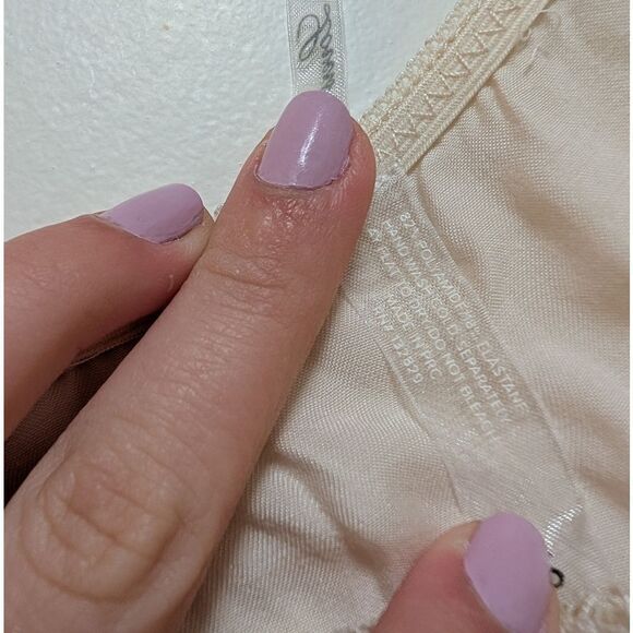 NWOT Lovers And Friends Slip Dress Size Small Lightweight Lace Pretty Size Small - Picture 4 of 4